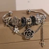 Pan estilo europeo y americano flores abiertas pulsera moda mujer clásico rosa negro flor colgante boraja perlas pulsera Specification image